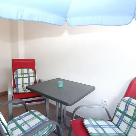 In Mit Eigenem Balkon By Interhome Apartmán