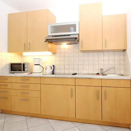 アパート In Mit Eigenem Balkon By Interhome