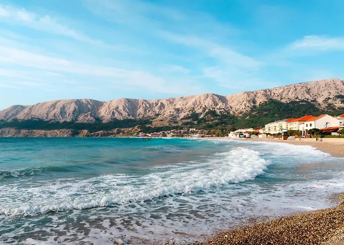 In Mit Eigenem Balkon By Interhome * バスカ