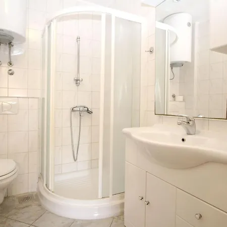 In Mit Eigenem Balkon By Interhome Apartament *